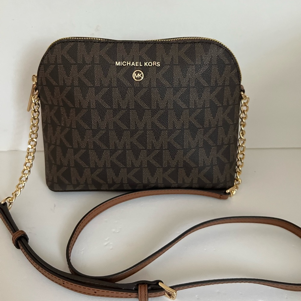 NWT MICHAEL KORS LEATHER CINDY DOME CROSSBODY BAG
